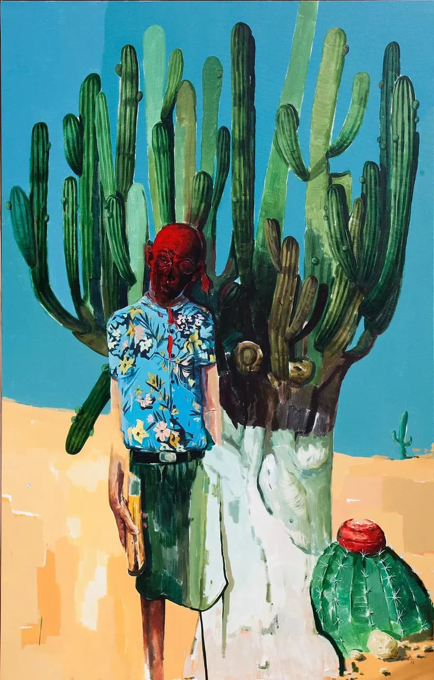 Una figura de espaldas ante un bosque de cactus columnares.